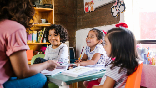 Speech session with young hispanic children