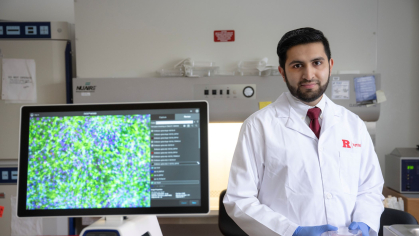 Luis Sanchez-Gonzalez earned a near perfect score on the MCATs and spent time as an undergraduate conducting cancer research